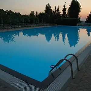 Villaggio Turistico Camping Il Fontino Vakantiepark